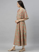 Women Green Pink Floral Printed Flared Sleeves Kurta